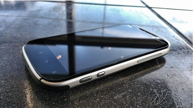 HTC Amaze 4G, fotos filtradas