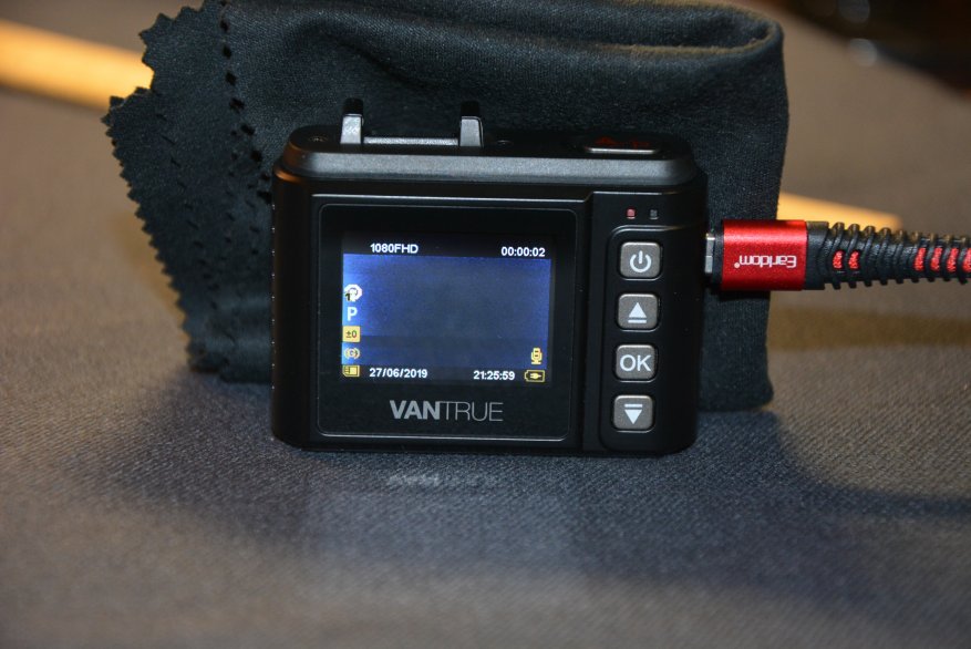 Tiny Vantrue N1 Pro dashcam مع وظائف لائقة جدًا 36