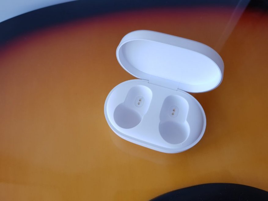 سماعات رأس لاسلكية مع Aliexpress: مراجعة سماعة Xiaomi Mi AirDots 4