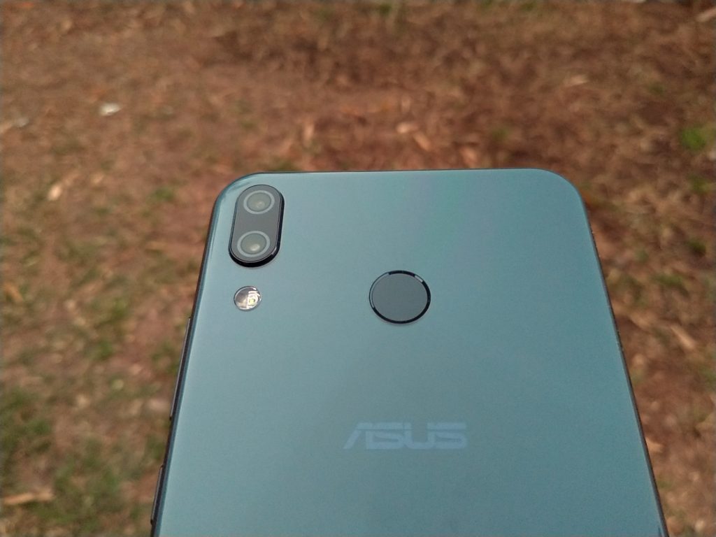 تظهر الصور التي تمت تصفيتها من Asus ZenFone 6 غلافها الخلفي 1