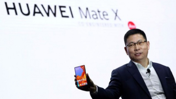 هواوي أندرويد جوجل الصين smartphones Huawei Mate X Galaxy Fold  سامسونج Galaxy Fold  كيرين 990