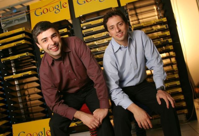 لا يزال مؤسسا Google المشاركان لاري بيج وسيرجي برين ، اللذان تم تصويرهما هنا في عام 2003 ، يواصلان العمل في عام 1999.