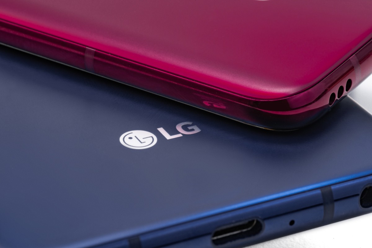يصل Android Pie إلى LG V40 ThinQ 1