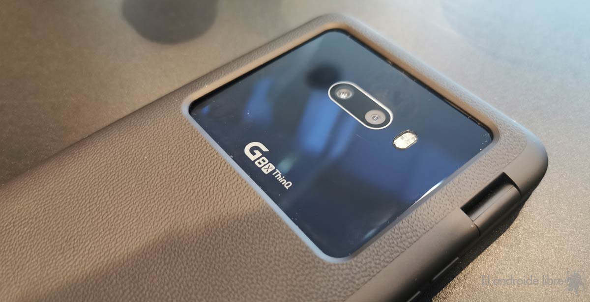LG G8X ThinQ ، الآن مع شاشتين متطابقتين