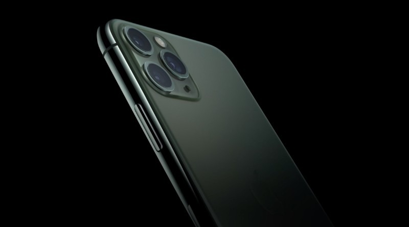 iPhone 11 Pro باللون الأسود