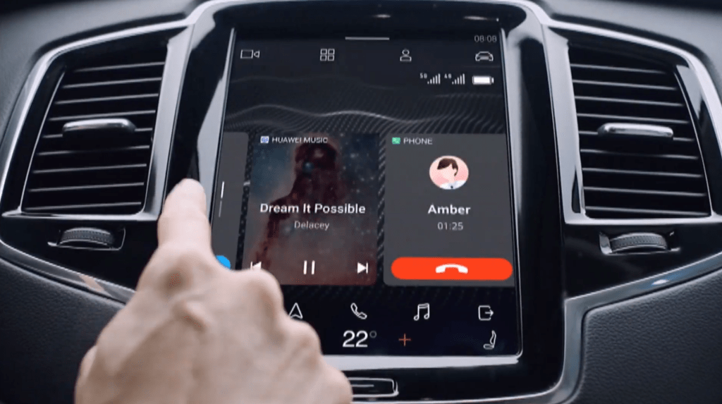 مع Huawei Hi Car ، وظائف smartphones تتكامل مع شاشات السيارات