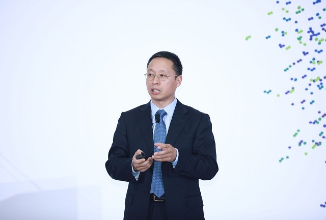 Huawei تكشف النقاب عن استراتيجية المنتج الذكي من الجيل التالي ومنتجات + AI الجديدة 4