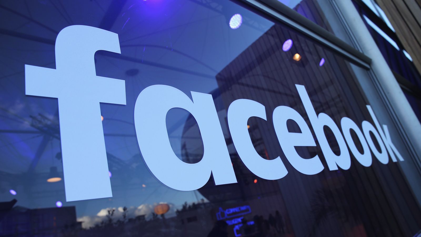 Facebook  توقف عن "اقتراحات الاقتراحات" لصالح التعرف على الوجه