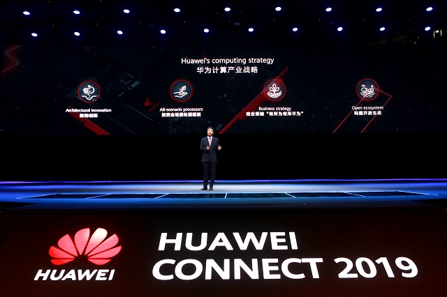 أعلنت Huawei عن استراتيجية الحوسبة وتصدر Atlas 900 ، أسرع مجموعة تدريب على الذكاء الاصطناعي في العالم 1