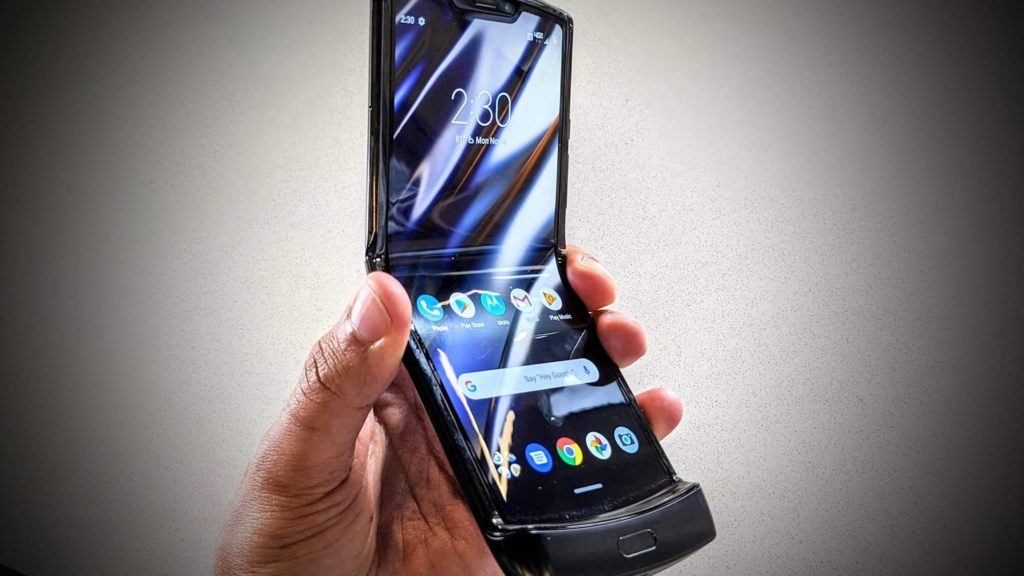 Smartphone fleksibel Motorola RAZR (2019) dilepas pada video 7