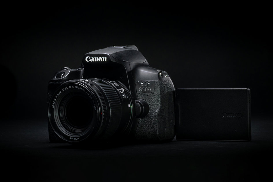Cieľom modelu Canon EOS 850D je demonštrovať, prečo DSLR pokračujú ... 2