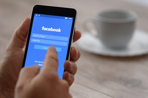 Hur man tjänar pengar med Facebook-annonser för ditt företag