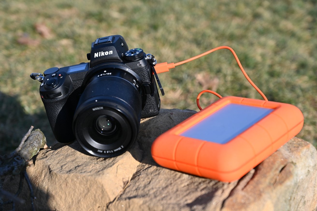 Extracción de imágenes de la Nikon Z6II a LaCie BOSS SSD