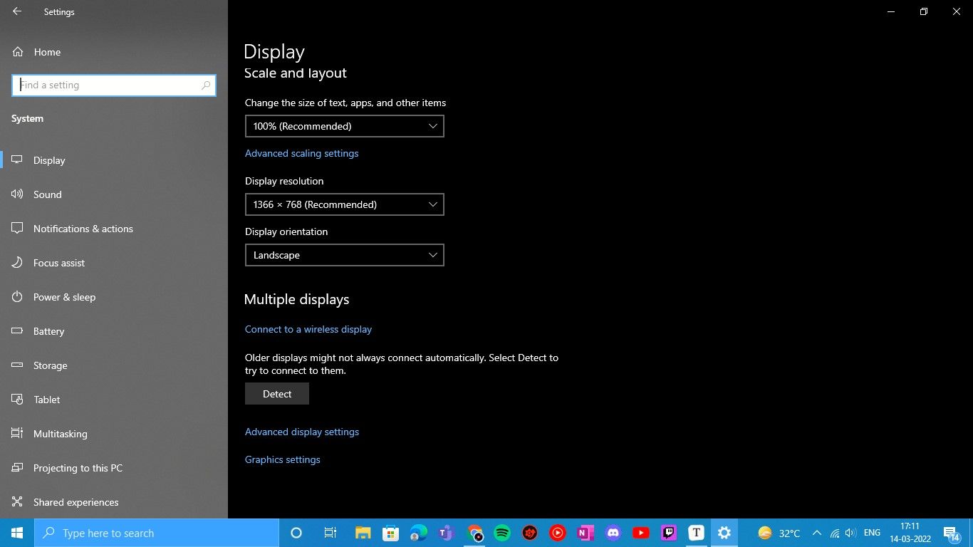 1.  Configuración-de-gráficos-en-DisplaySettings-on-Windows10